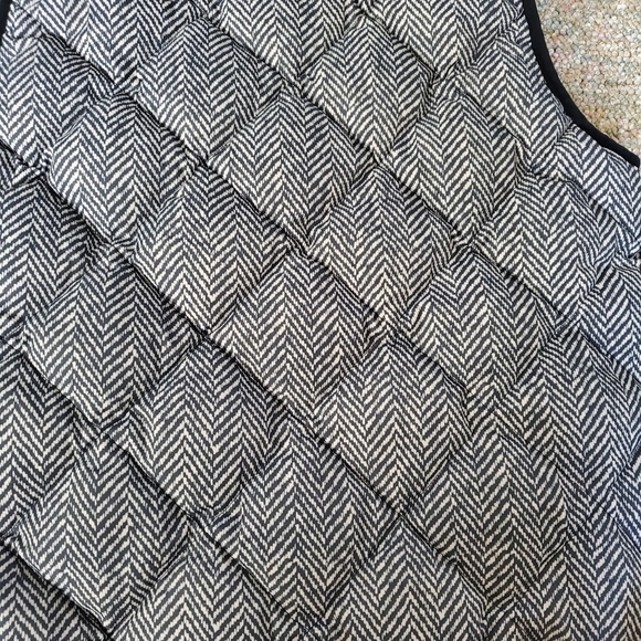 J Crew Herringbone Down Puffer Vest - Picture 4 of 6